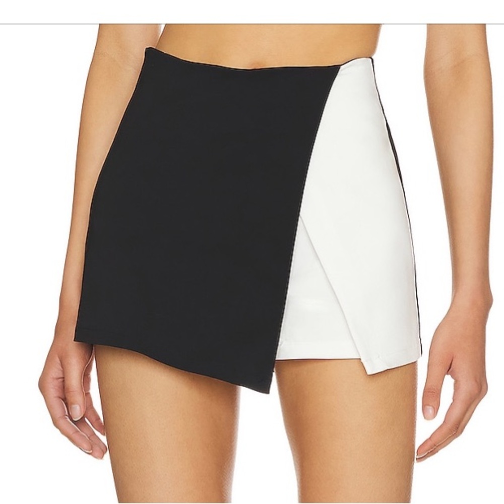 🖤SUPERDOWN - two tone wrap skort🖤